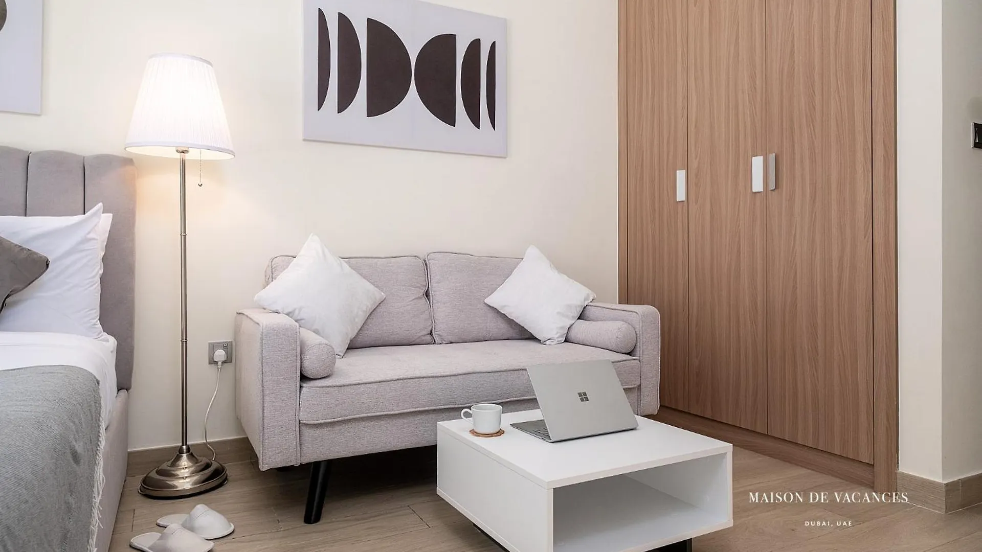 10Mins From Dubai Mall Studio With A Large Balcony Apartment